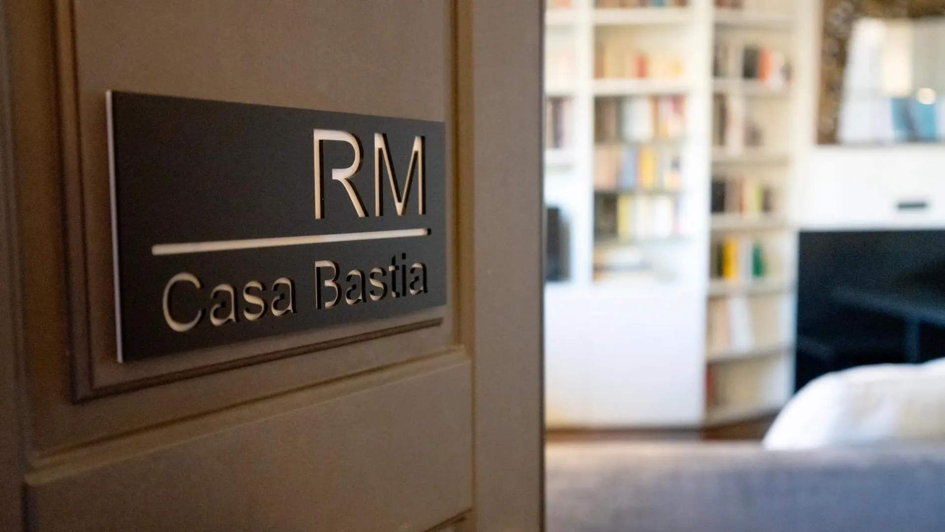 Apartment Bastia Rm Scalo Romana Prada Bocconi Ieo Ied Forum Assago Duomo15Min Milan